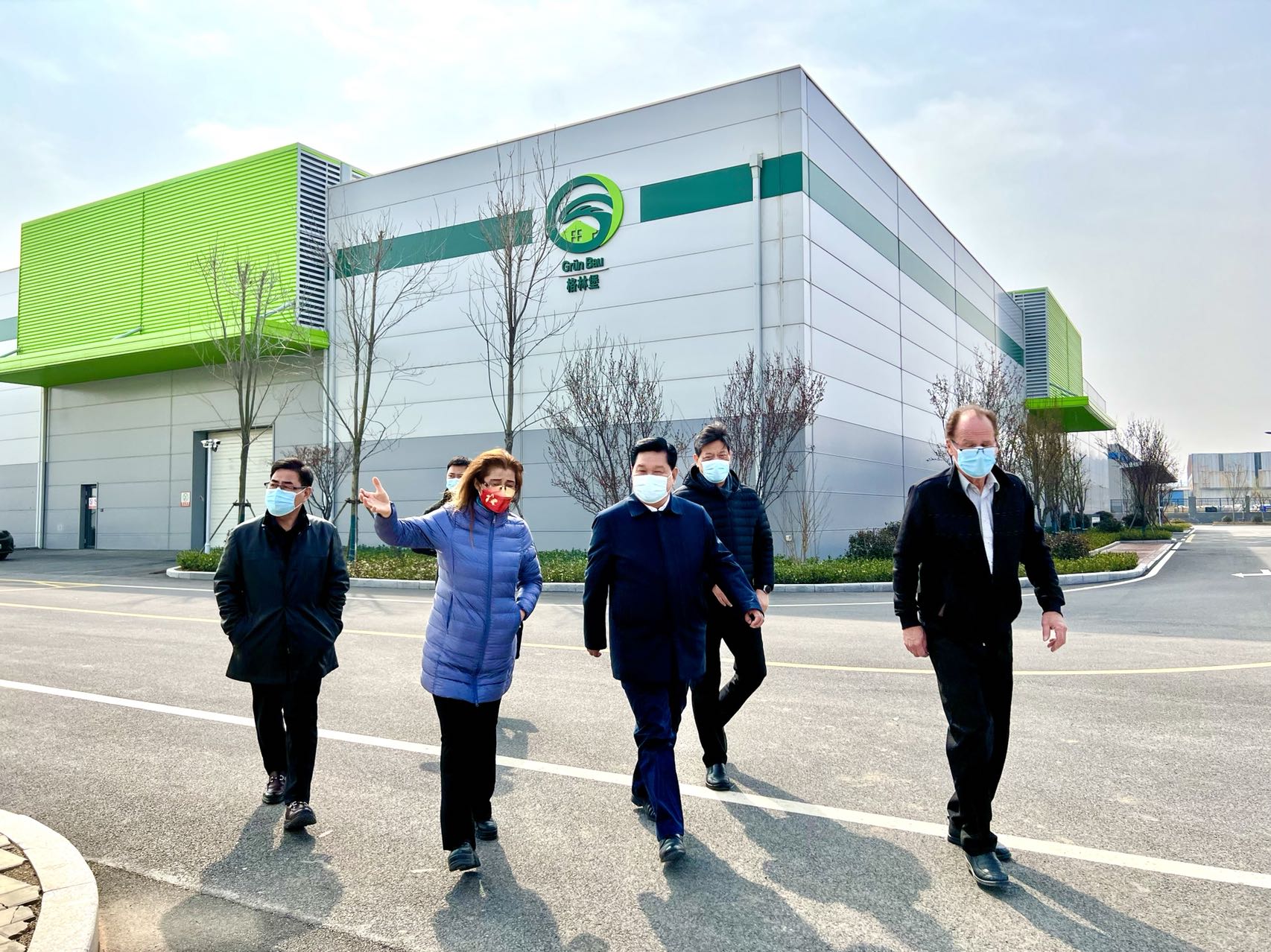 济南市住房和城乡建设局党组书记亓伟一行莅临格林堡考察调研