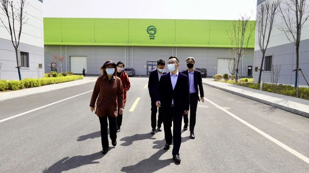 济南灏兴投资管理有限公司总经理王琦一行莅临格林堡考察调研